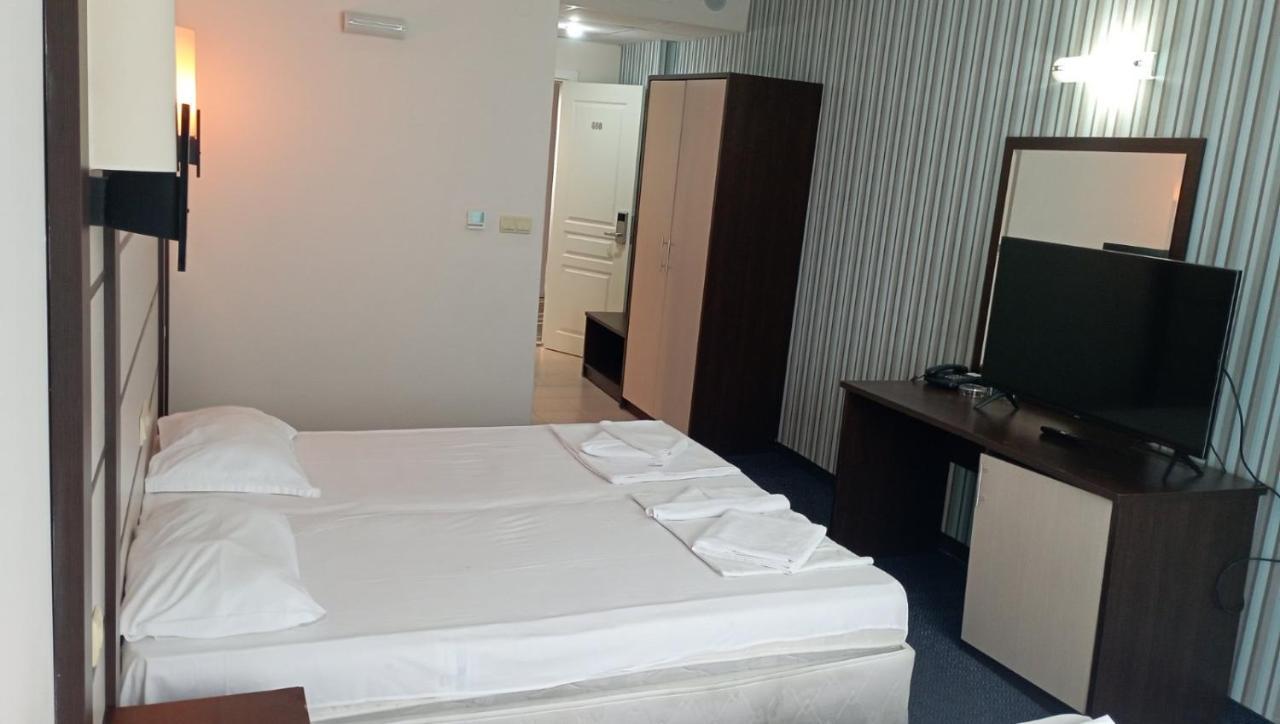 Sea View Triple S B Apartment Поморие Екстериор снимка
